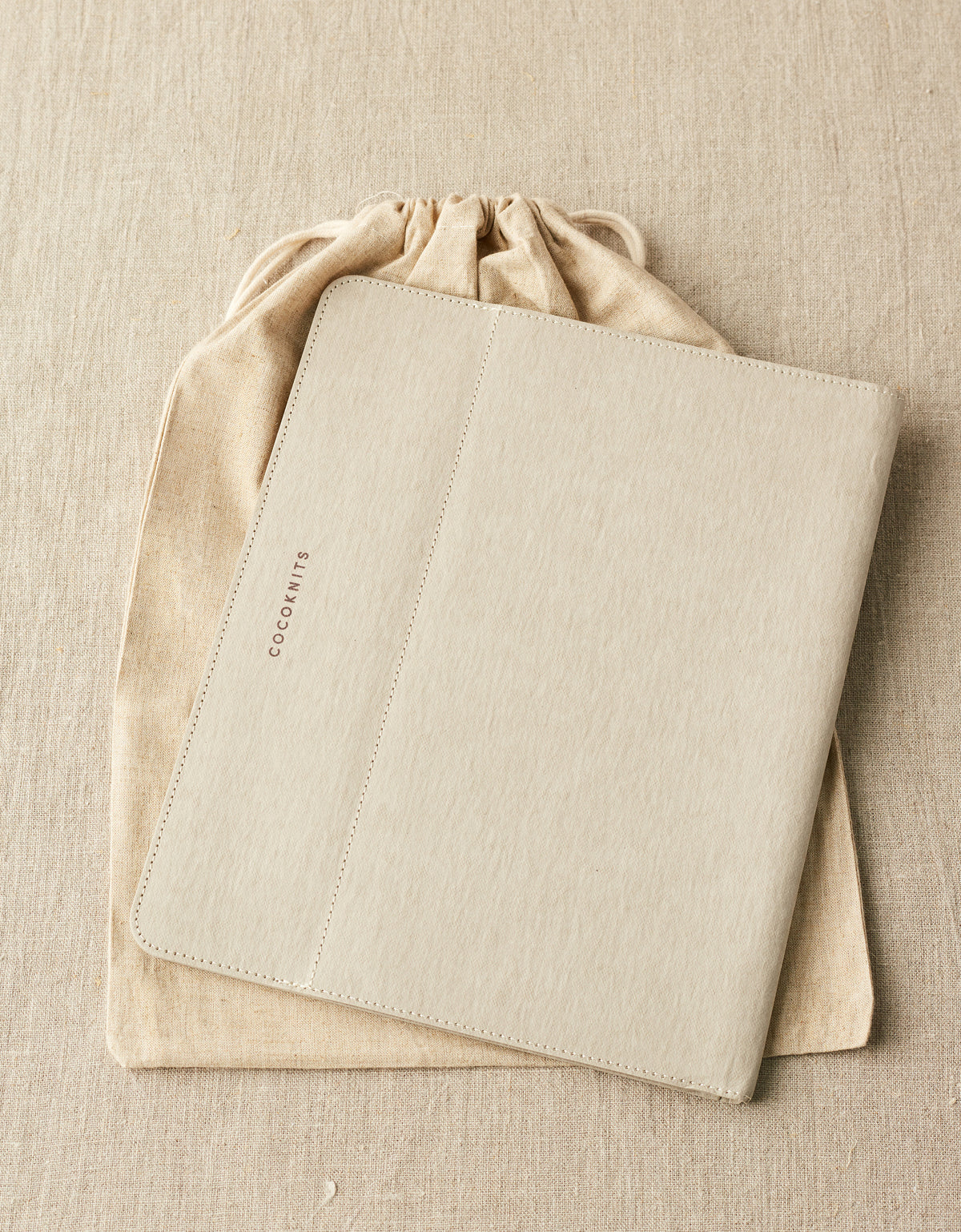 Cocoknits Makers Board gray with linen bag