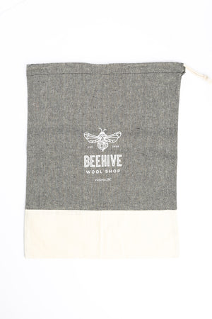 Beehive Project Bag recycled cotton large with yarn bee