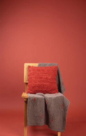 Making Magazine 14 Inside knitted pattern cushion