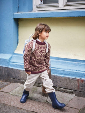 Sandnes Garn Tema 73 Norwegian Icons Children collection pattern rygia sweater