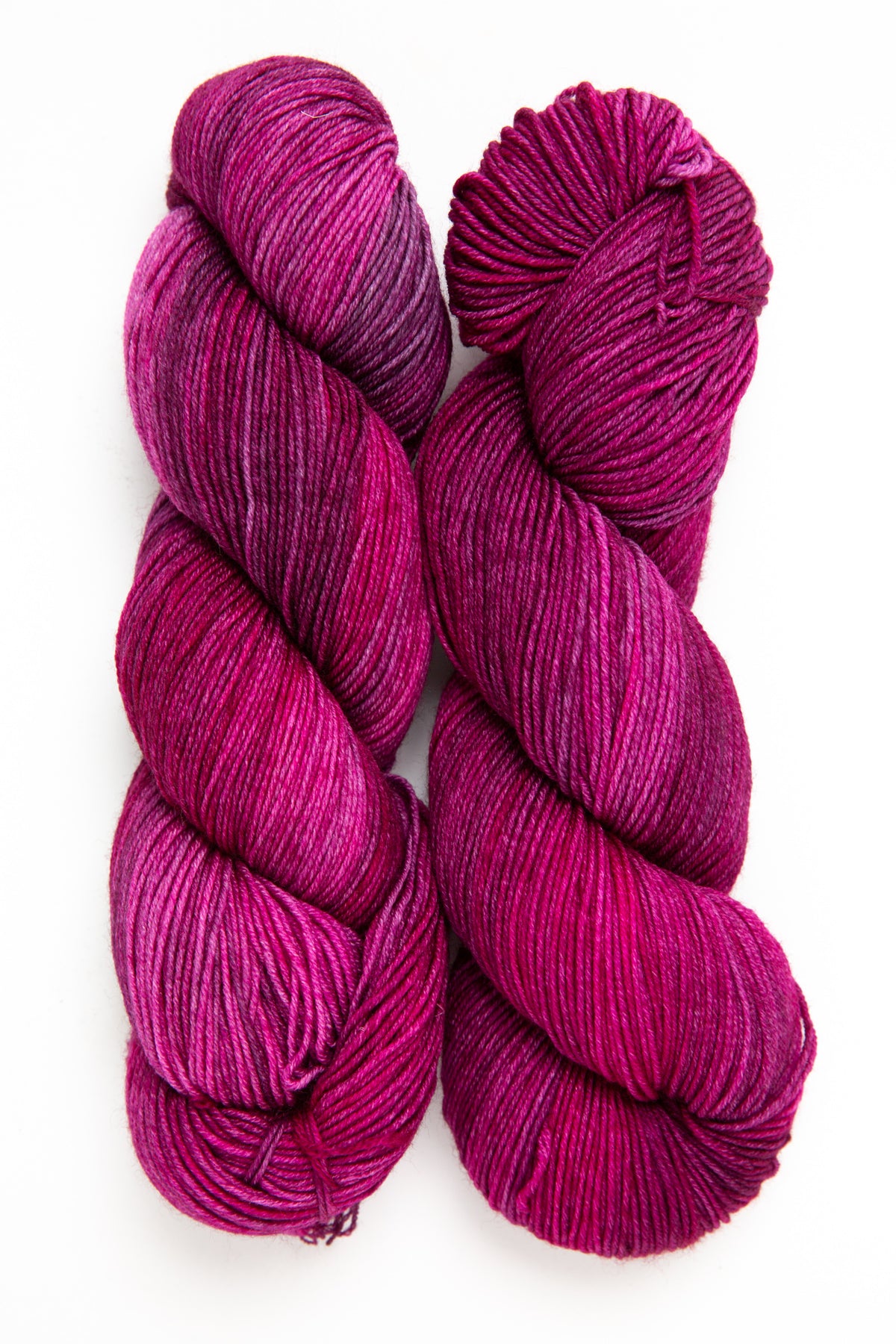 Artfil Belle superwash merino nylon sangria